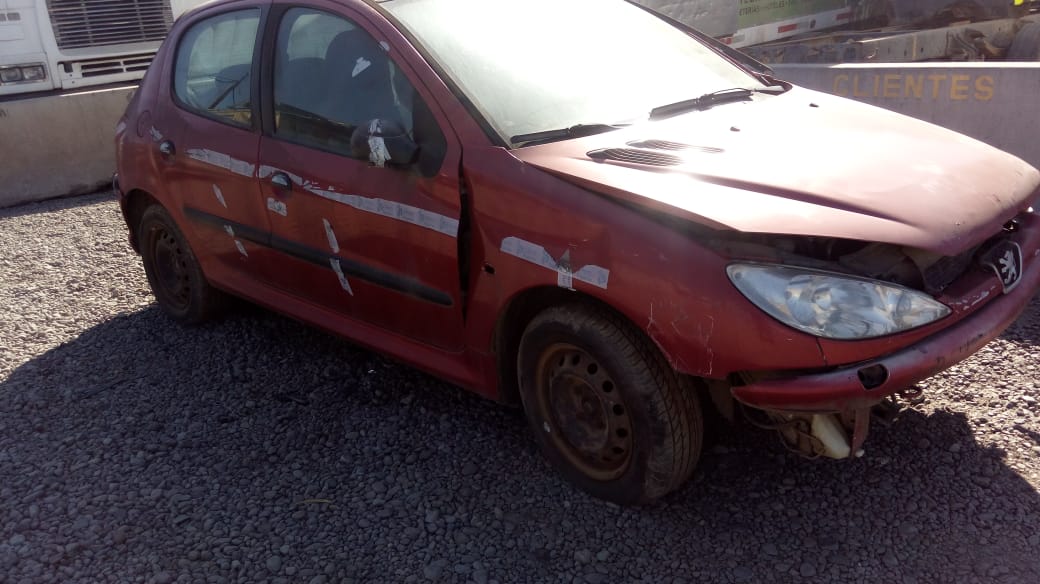  Peugeot 206 2004    EN DESARME